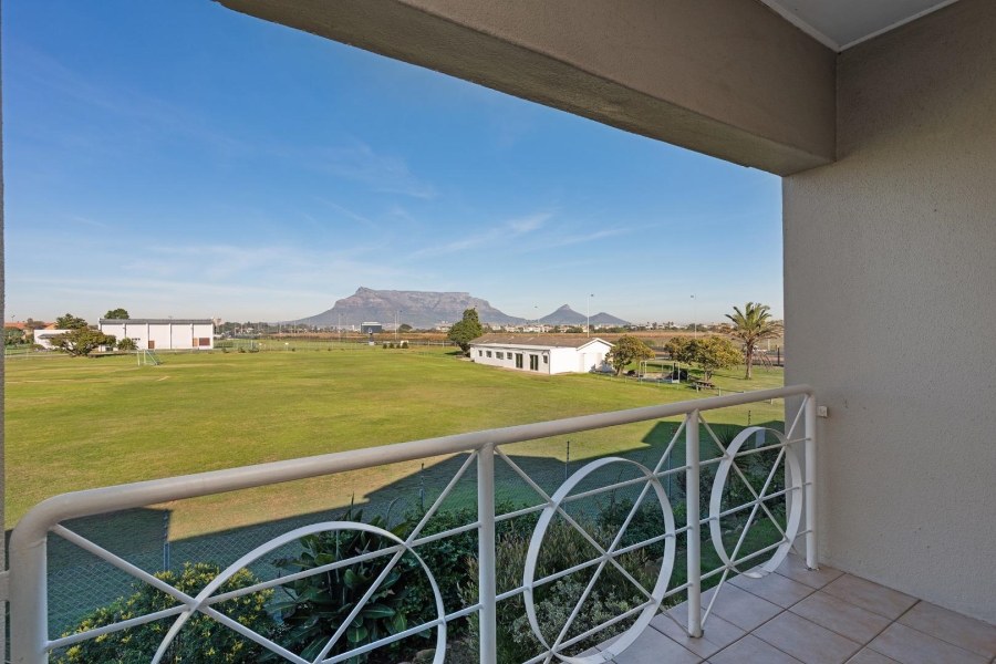 2 Bedroom Property for Sale in Milnerton Western Cape